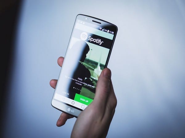 Many Podcast Listener does Spotify have