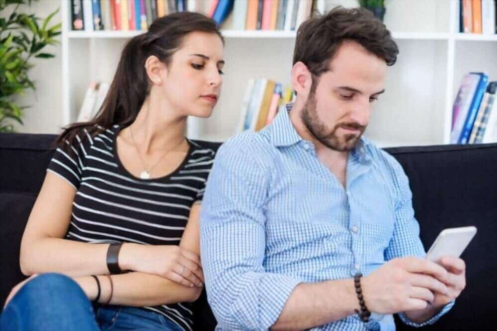 Spy on a Spouse