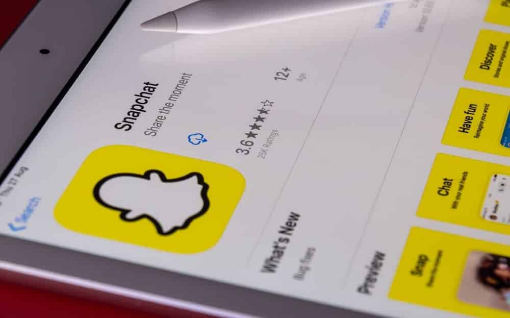 Total number of Snapchat users